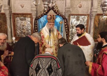 Χειροθεσία Αναγνωστών – Ιεροψαλτών  από τον Μητροπολίτη Παροναξίας