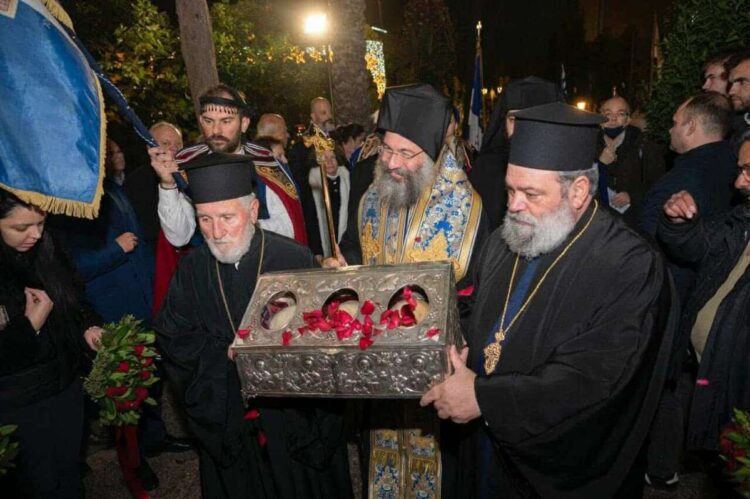 ΟΙ ΤΙΜΙΕΣ ΚΑΡΕΣ ΤΩΝ ΑΓΙΩΝ ΤΕΣΣΑΡΩΝ ΝΕΟΜΑΡΤΥΡΩΝ ΤΟΥ ΡΕΘΥΜΝΟΥ ΓΙΑ ΠΡΩΤΗ ΦΟΡΑ ΣΤΗΝ ΑΘΗΝΑ