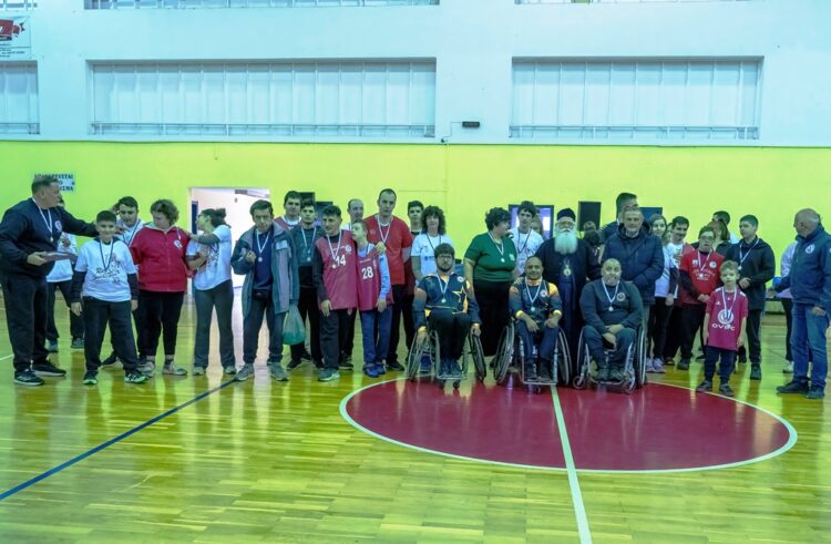 Βράβευση της Red Special Team από τον Σεβ. Μητροπολίτη κ. Ιγνάτιο