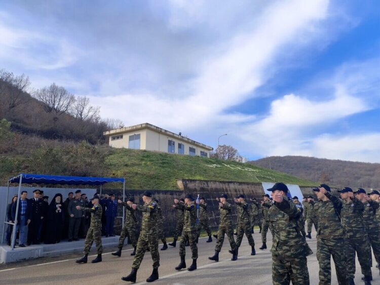 Ορκωμοσία 158 νέων Στρατονόμων και Αερονόμων από τον Μητροπολίτη Θεσσαλιώτιδος