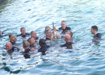 Τα Άγια Θεοφάνεια και ο Αγιασμός των Υδάτων στο Πρώτο Λιμάνι της Χώρας