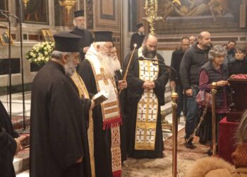 Τρισάγιο προ του Σεπτού Σκηνώματος του μακαριστού Αρχιεπισκόπου Αλβανίας τέλεσε ο Μητρ. Θηβών