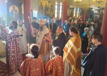 ΑΡΧΙΕΡΑΤΙΚΗ Θ. ΛΕΙΤΟΥΡΓΙΑ ΣΤΟΝ Ι. ΝΑΟ ΜΕΤΑΜΟΡΦΩΣΕΩΣ ΣΩΡΗΡΟΣ ΚΟΡΙΝΘΟΥ.