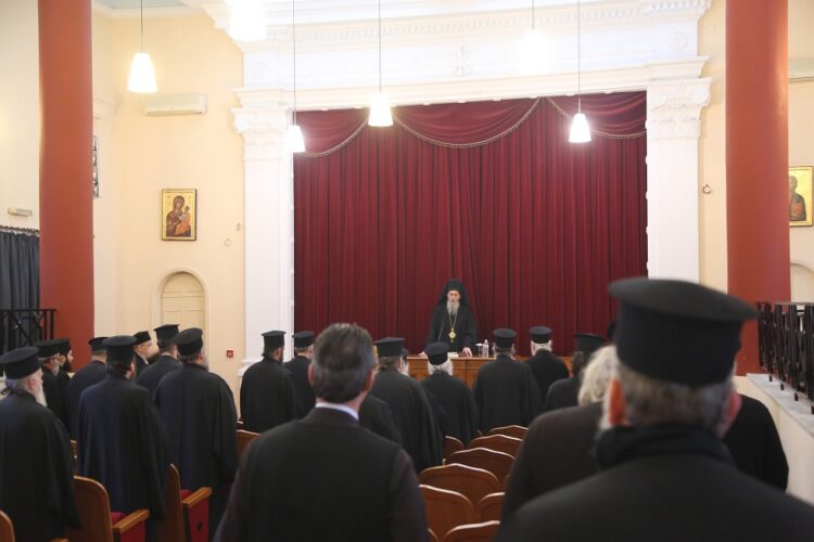 ΜΗΤΡΟΠΟΛΗ ΝΑΥΠΑΚΤΟΥ: Η ΠΡΩΤΗ ΙΕΡΑΤΙΚΗ ΣΥΝΑΞΗ ΤΟΥ 2025