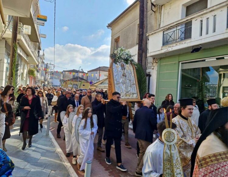 Η ΙΣΤΙΑΙΑ ΤΙΜΗΣΕ ΤΟΝ ΠΟΛΙΟΥΧΟ ΤΗΣ ΑΓΙΟ ΑΘΑΝΑΣΙΟ
