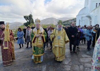 Η Πάρος τίμησε τον προστάτη της Όσιο Αρσένιο