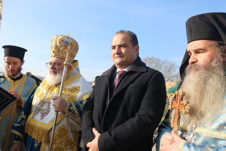 Ἐπεφάνη ὁ Σωτήρ, ἡ χάρις ἡ ἀλήθεια…