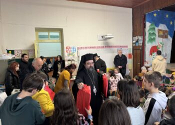 Ὁ Μητροπολίτης Καστορίας στὰ σχολεῖα τῆς Οἰνόης  – Ποιμαντικὲς δραστηριότητες