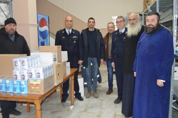 Τρόφιμα και είδη πρώτης ανάγκης από τους αστυνομικούς της Πιερίας στο Κοινωνικό Παντοπωλείο της Ι.Μ. Κίτρους