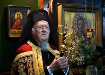 Ο Οικουμενικός Πατριάρχης συνεόρτασε με την ρωσόφωνη παροικία της Πόλεως τα Χριστούγεννα κατά το Ιουλιανό ημερολόγιο