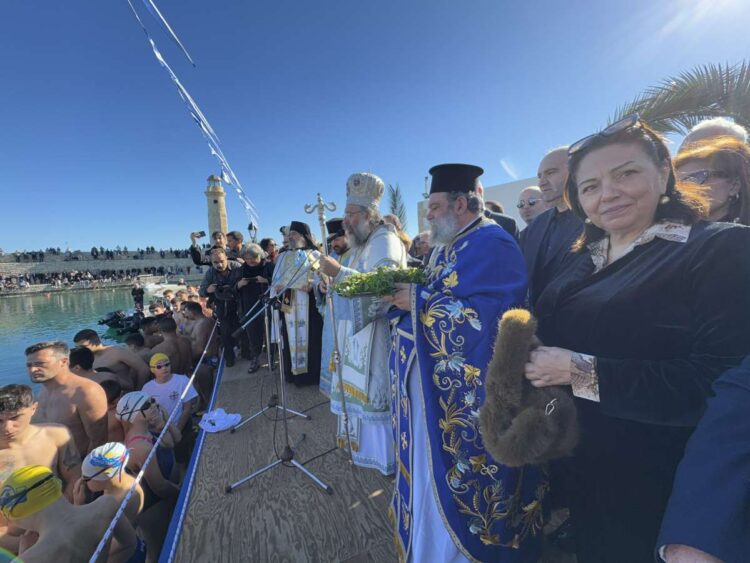 ΤΑ ΑΓΙΑ ΘΕΟΦΑΝΕΙΑ ΣΤΗΝ ΙΕΡΑ ΜΗΤΡΟΠΟΛΗ ΡΕΘΥΜΝΗΣ ΚΑΙ ΑΥΛΟΠΟΤΑΜΟΥ