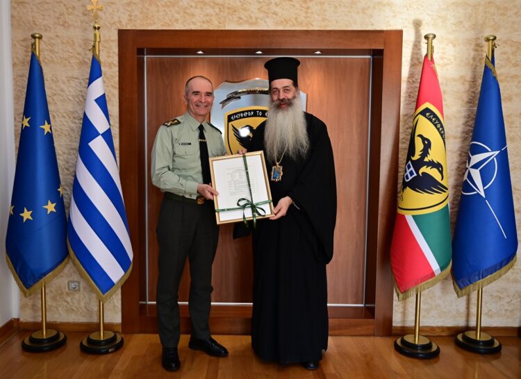 Ο Μητροπολίτης Φθιώτιδος Συμεών στον Αρχηγό ΓΕΣ
