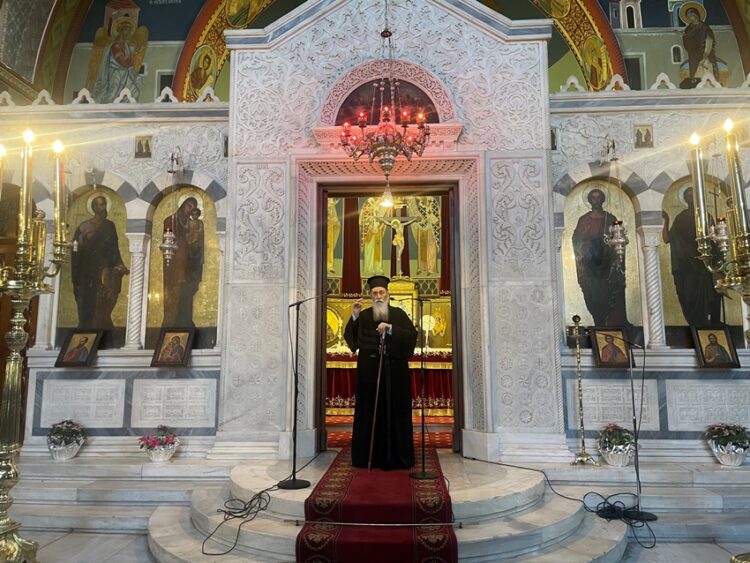 Ο Μητροπολίτης Κορίνθου εκκλησιάστηκε στον Καθεδρικό Ναό του Απ. Παύλου στην εορτή της Υπαπαντής