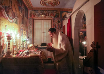 Φθιώτιδος Συμεών: «Ψυχοσάββατο: ένα ελπιδοφόρο ταξίδι στα έσχατα»