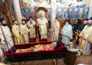 Αρχιερατικό συλλείτουργο στην Ιερά Μονή Παναγίας Δοβρά ενώπιον του σκηνώματος του μακαριστού Ηγουμένου