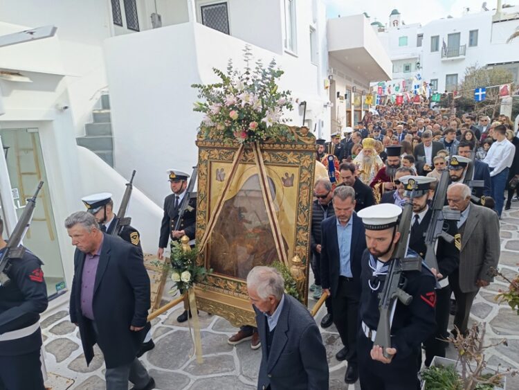 Η εορτή της Υπαπαντής του Κυρίου στη Νάουσα της Πάρου