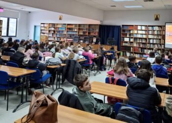 Επίσκεψη Μαθητών του Δημοτικού Σχολείου Διμηνίου στον Μητροπολίτη Δημητριάδος Ιγνάτιο