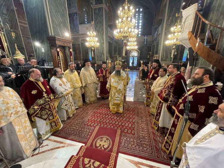 Η ΠΟΛΙΣ ΤΟΥ ΞΥΛΟΚΑΣΤΡΟΥ ΠΑΝΔΗΜΩΣ ΕΟΡΤΑΣΕ ΤΟΝ  ΠΡΟΣΤΑΤΗ ΤΗΣ ΑΓΙΟ ΒΛΑΣΙΟ.