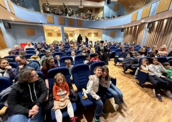 Ιδανική πρεμιέρα για το θέατρο Σκιών στα «Φώτια 2025» της Ιεράς Μητροπόλεως Κίτρους