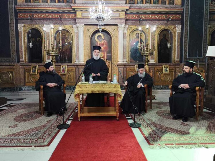 Ιερατική Σύναξη στην Ι.Μ. Θεσσαλιώτιδος
