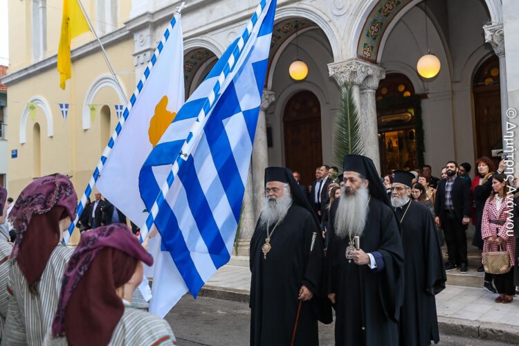 Ο Αρχιεπίσκοπος Κύπρου στους Δ΄ Χαιρετισμούς στην Λαμία