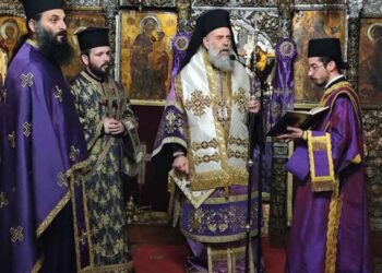 Η ακολουθία των Προηγιασμένων Τιμίων Δώρων στον Ι.Ν. Αγίου Δημητρίου Πέτρινου