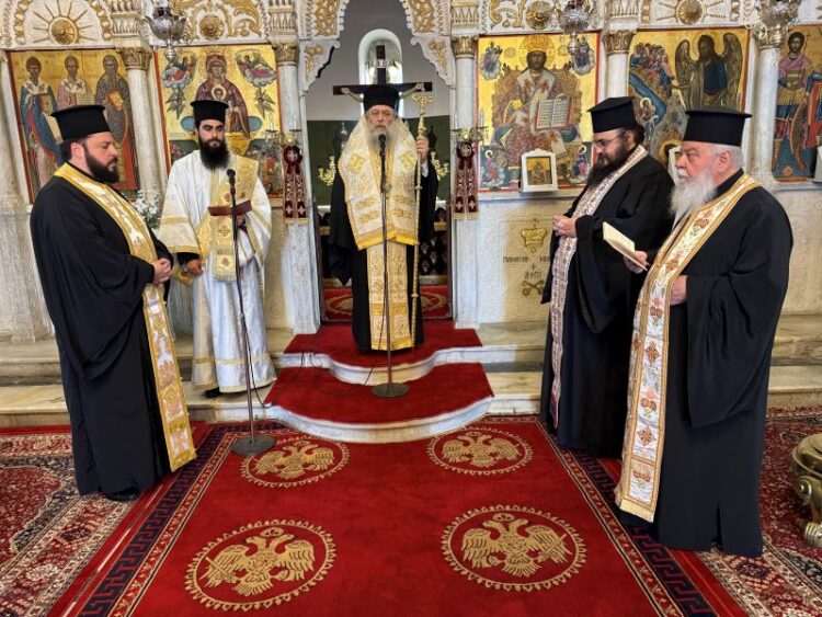 Επιμνημόσυνη Δέηση για την συμπλήρωση δύο ετών από την τραγωδία των Τεμπών στην Νάξο