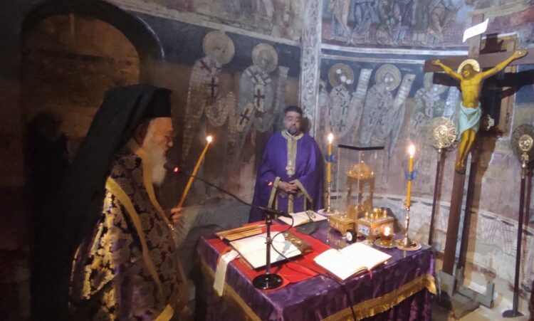 Προηγιασμένη Θεία Λειτουργία στην Μονή Παναγίας Περιβλέπτου Πολιτικών