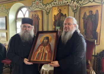 Στην Ιερά Μονή Εσφιγμένου ο Μητρ. Λαρίσης