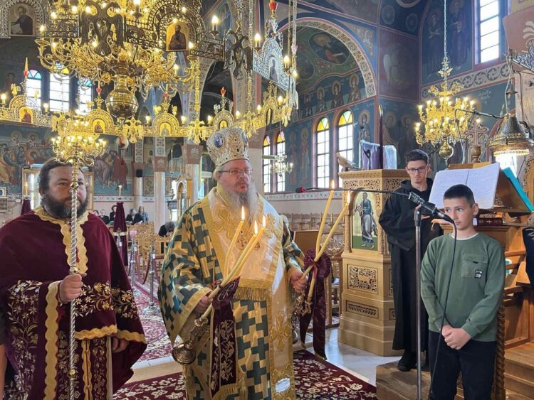 Κυριακή Δ’ Νηστειών στην Μητρόπολη Λαρίσης