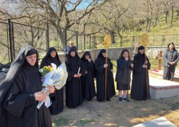 Εξόδιος ακολουθία μακαριστής μοναχής Θέκλας