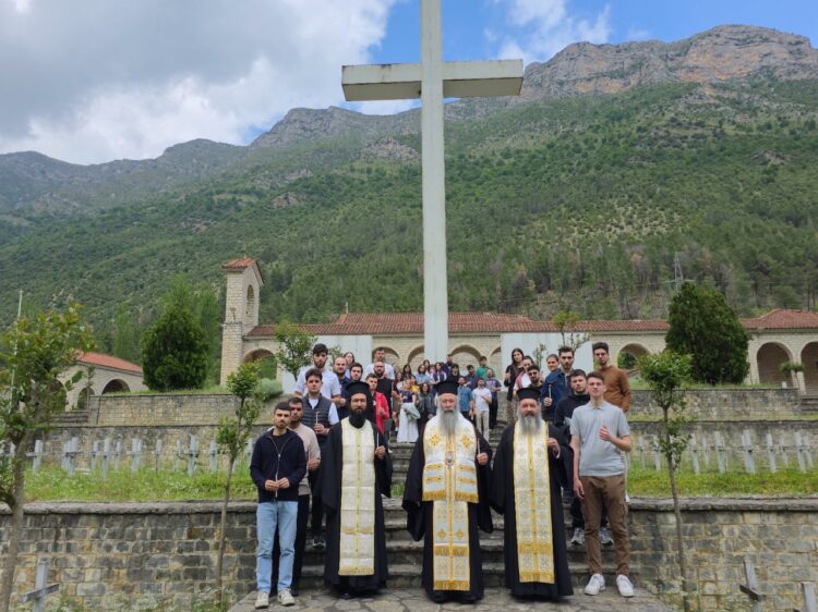 ΝΕΟΙ ΑΠΟ ΤΗΝ ΠΙΕΡΙΑ ΣΤΗΝ ΑΛΒΑΝΙΑ ΚΑΙ Β. ΗΠΕΙΡΟ