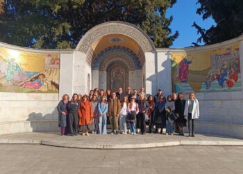 Ολοκληρώθηκε η εκδρομή στη Βέροια για τους βραβευθέντες  μαθητές και μαθήτριες στον Πανελλήνιο Μαθητικό Διαγωνισμό,  με θέμα: «Μικρά Ασία – Πόντος: Ενθυμήματα».