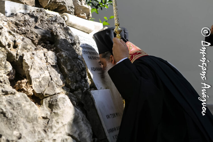 Υπόκλιση ευλαβική στον Αετό της Ρούμελης