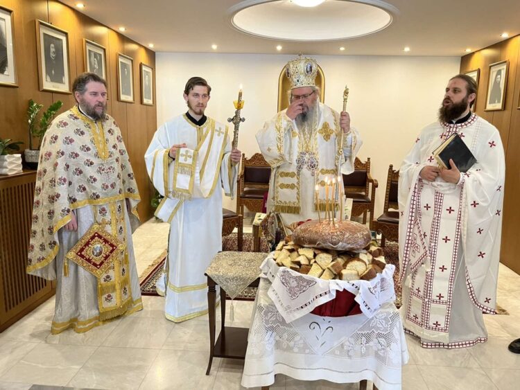 Η πανήγυρη των Αγίων Ραφαήλ, Νικολάου και Ειρήνης στο Επισκοπείο Λαρίσης