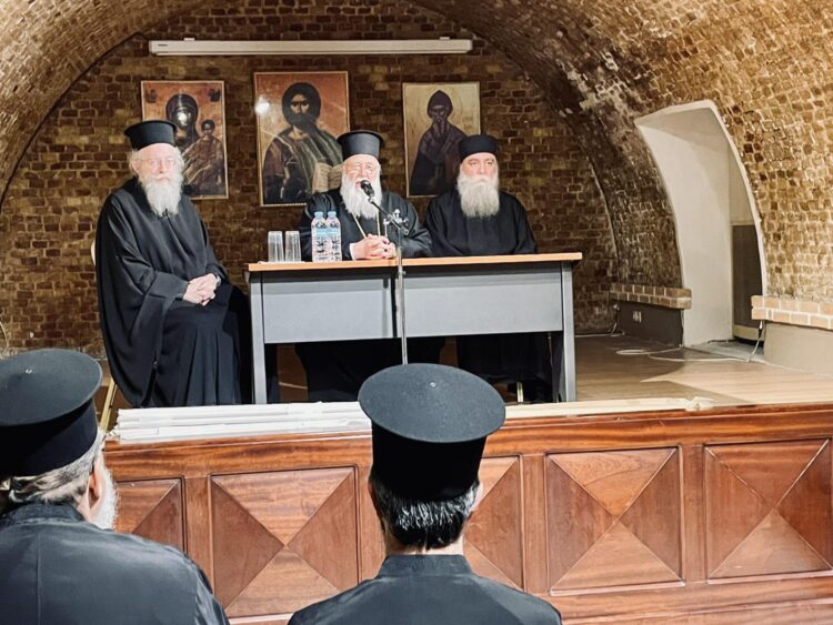 ΙΕΡΑΤΙΚΗ ΣΥΝΑΞΗ ΣΤΗΝ ΜΗΤΡΟΠΟΛΗ ΚΕΡΚΥΡΑΣ