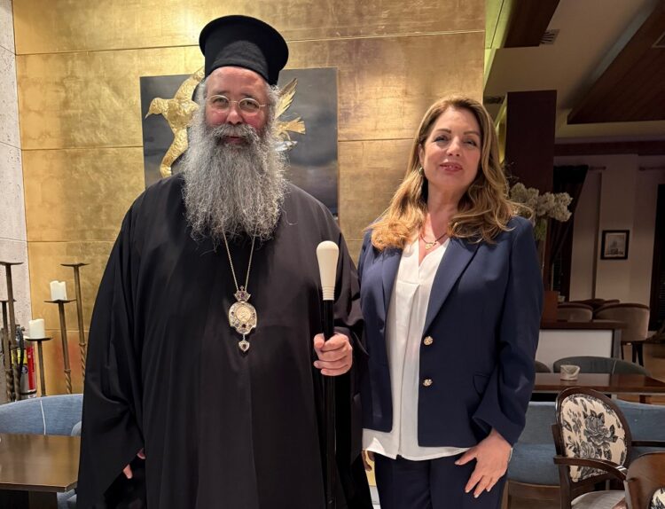 Συνάντηση της Προέδρου του Ε.Ο.Τ. Άντζελας Γκερέκου με τον Σεβασμιώτατο Μητροπολίτη Κίτρους κ. Γεώργιο