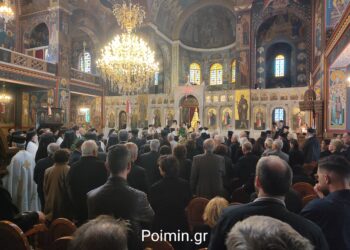 Σε κλίμα συγκίνησης το «ύστατο χαίρε» στον πατέρα του Μητροπολίτη Ιερωνύμου