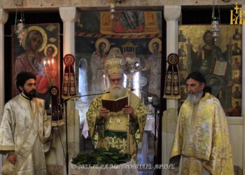 Κυριακή Βαΐων πρωΐ, στον βυζαντινό Ναό Αγίας Θεοδώρας Άρτης