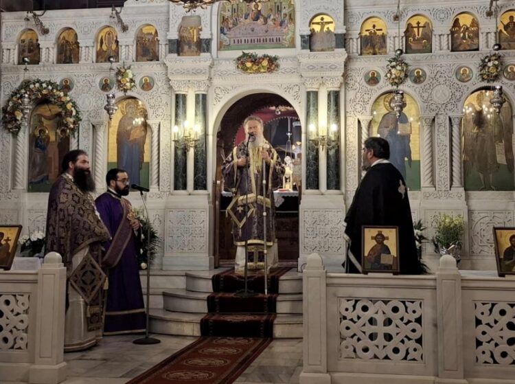 ΠΡΟΗΓΙΑΣΜΕΝΗ ΑΠΟ ΤΟΝ ΜΗΤΡΟΠΟΛΙΤΗ ΧΑΛΚΙΔΟΣ ΣΤΗΝ ΑΜΑΡΥΝΘΟ