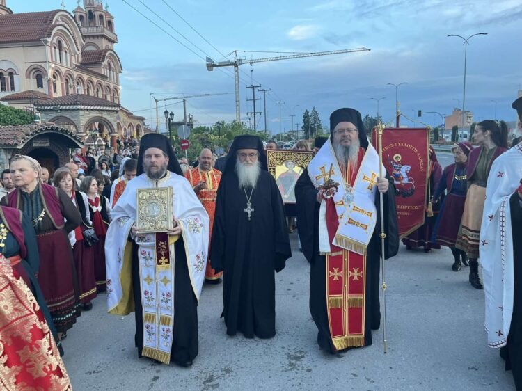 Ο μεθέορτος Εσπερινός και η Λιτανεία του Αγίου Γεωργίου στη Λάρισα