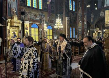 Προηγιασμένη Θεία Λειτουργία για τους μαθητές  της Ενορίας του Αγίου Νικολάου Λαρίσης