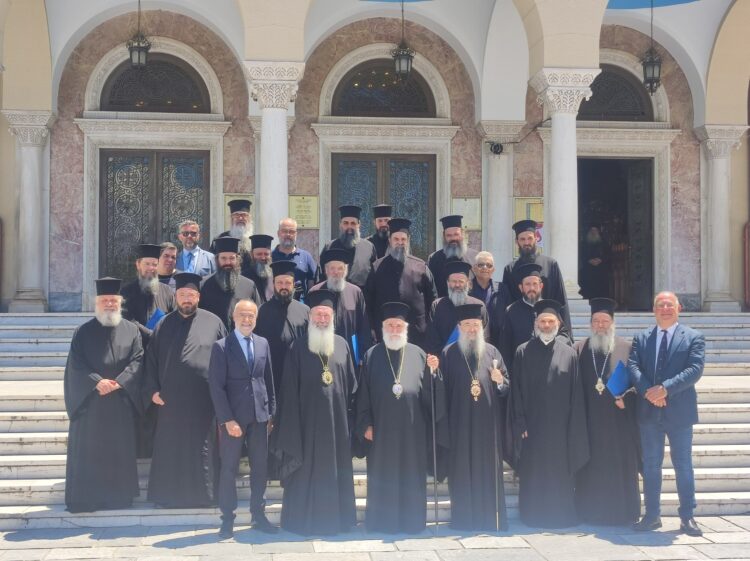 Ενημερωτική Ημερίδα για τους Υπευθύνους των Γραφείων Τύπου και των ασχολουμένων με την επικοινωνία των Μητροπόλεων