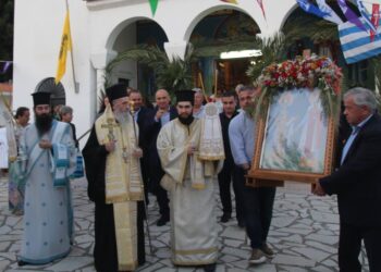 Ἑορτὴ ἁγίων Κωνσταντίνου καὶ Ἑλένης στὴν Μακύνεια Ναυπακτίας