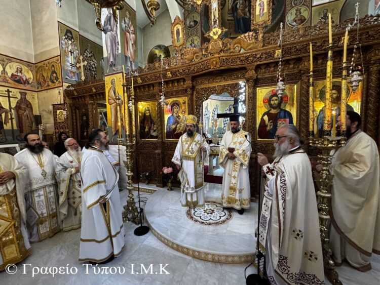 Ἑορτὴ τοῦ Ἁγίου Ἰωάννου τοῦ Θεολόγου μὲ Χειροτονία Διακόνου στὴν Ι. Μ. Καστορίας