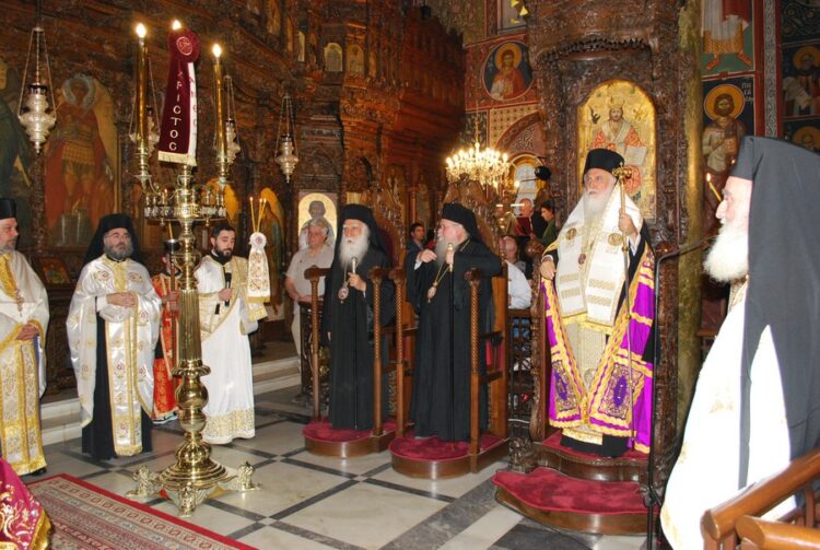 Ὁ Πανηγυρικός Ἑσπερινός τοῦ Μητροπολιτικοῦ  Ναοῦ Ἁγίας Φωτεινῆς Νέας Σμύρνης