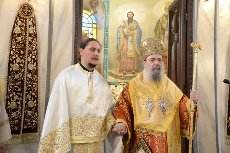 ΧΕΙΡΟΤΟΝΙΑ ΠΡΕΣΒΥΤΕΡΟΥ ΣΤΗΝ ΙΕΡΑ ΜΗΤΡΟΠΟΛΗ ΠΑΤΡΩΝ