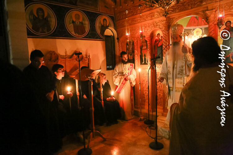 Φθιώτιδος Συμεών: «Η προσευχή δεν υποκαθιστά, αλλά ενισχύει την προσπάθεια των μαθητών»