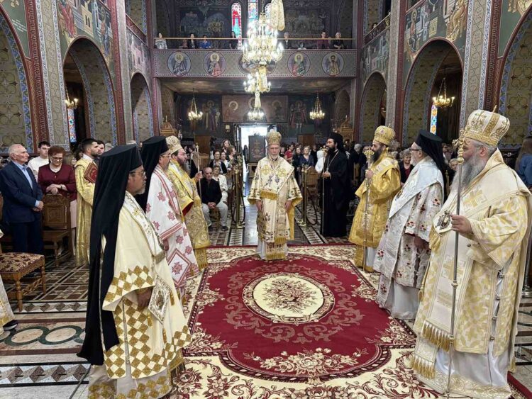 ΠΑΝΗΓΥΡΙΣΕ Ο ΙΕΡΟΣ ΚΑΘΕΔΡΙΚΟΣ ΝΑΟΣ ΘΕΙΑΣ ΑΝΑΛΗΨΕΩΣ ΚΑΤΕΡΙΝΗΣ