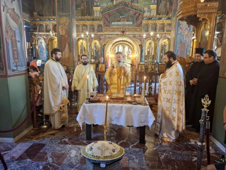 ΤΗ ΓΕΝΟΚΤΟΝΙΑ ΤΩΝ ΠΟΝΤΙΩΝ ΤΙΜΗΣΑΝ ΠΑΙΔΙΑ ΚΑΙ ΝΕΟΙ ΤΗΣ Ι.Μ. ΧΑΛΚΙΔΟΣ ΜΑΖΙ ΜΕ ΤΟΝ ΜΗΤΡΟΠΟΛΙΤΗ ΤΟΥΣ